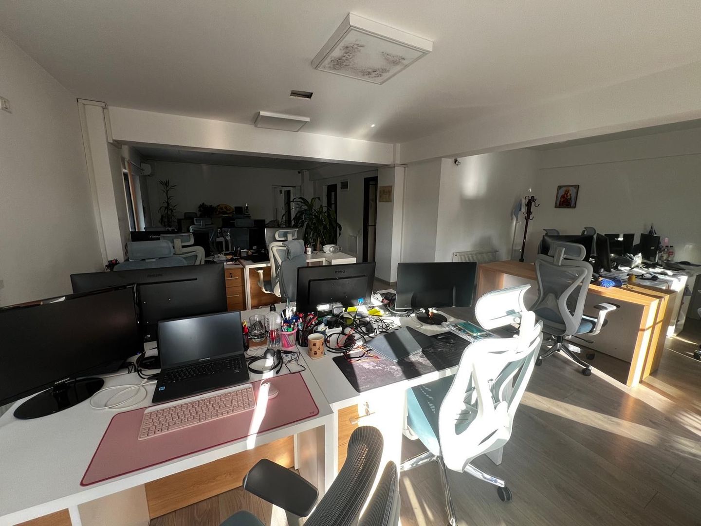 Clădire Boutique de Birouri | S+P+4E | Lift