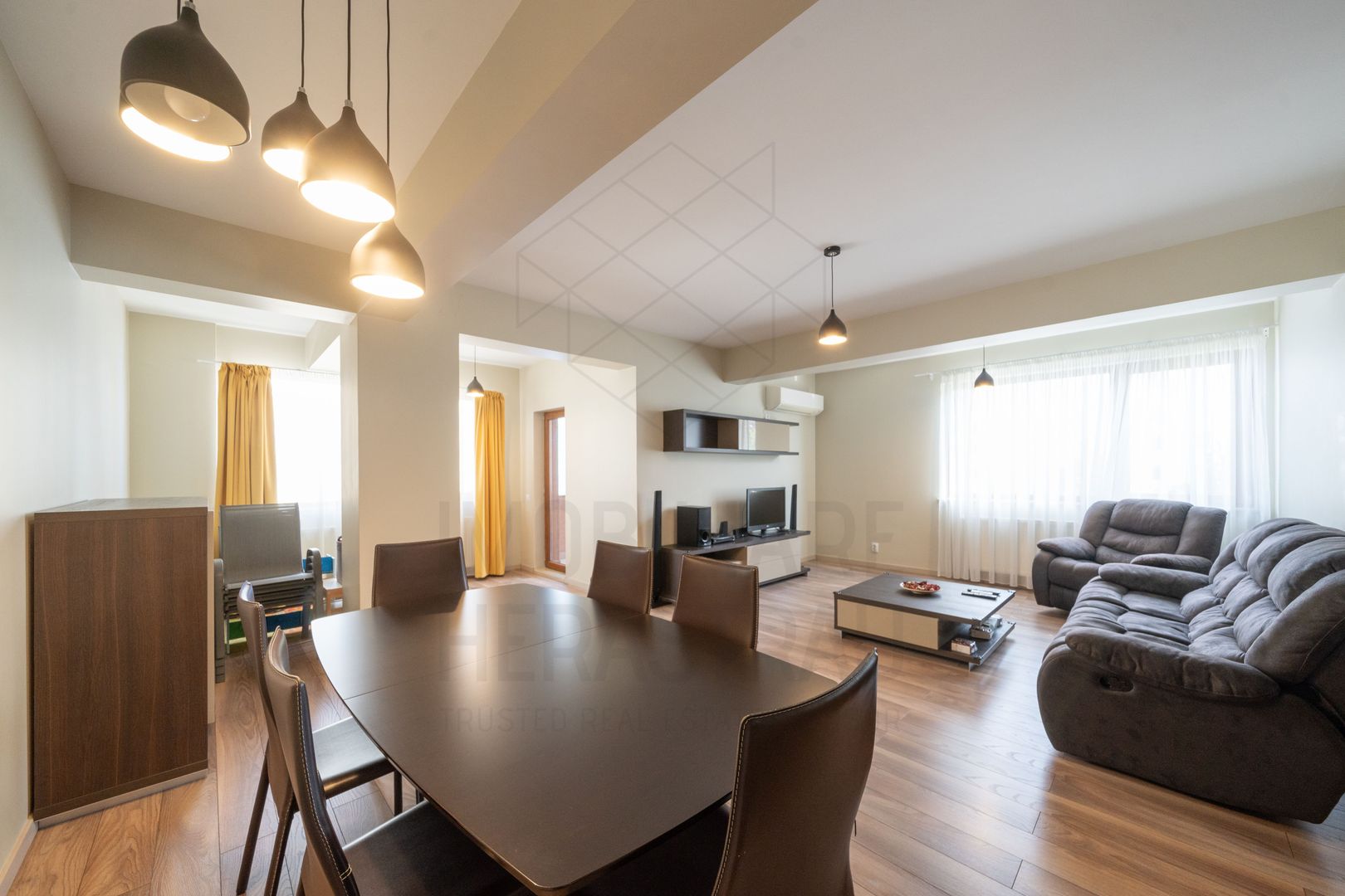 Mandala Suite | Herastrau | 4 camere, parcare si boxa | Centrala proprie