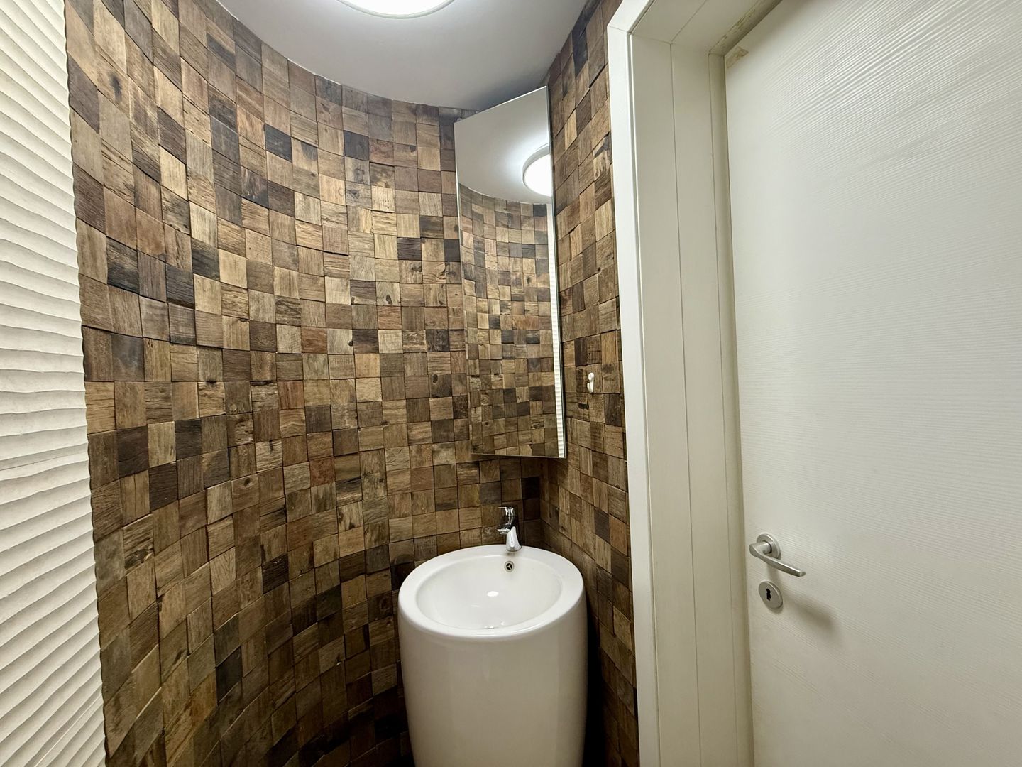 Vila superba de inchiriat | Catted Residence | Rond Omv | 2 locuri de parcare