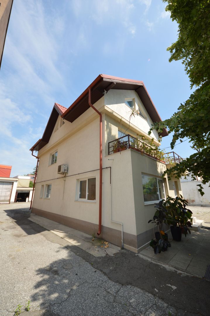 5 room House / Villa for sale, Domenii area