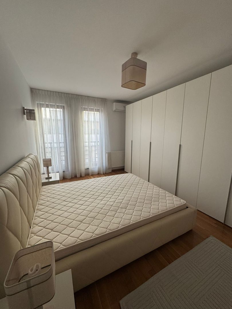 Penthouse 4 camere de inchiriat | Zona Baneasa