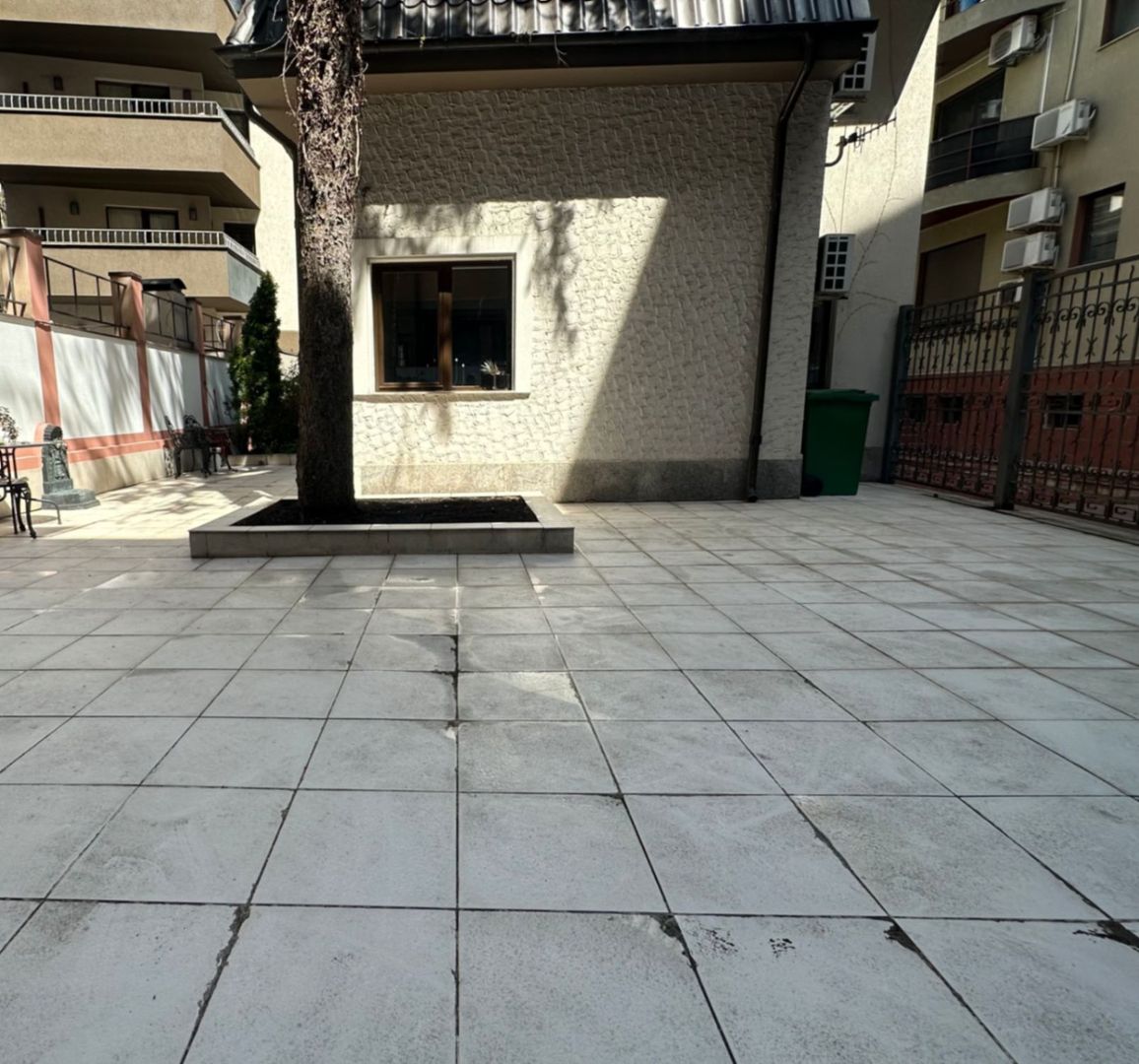 Casă / Vilă de inchiriere în zona Clucerului