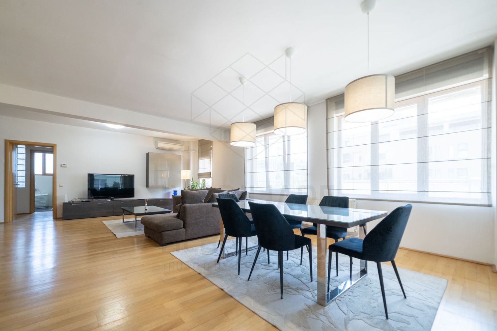 4 room Apartment for rent, Herastrau area