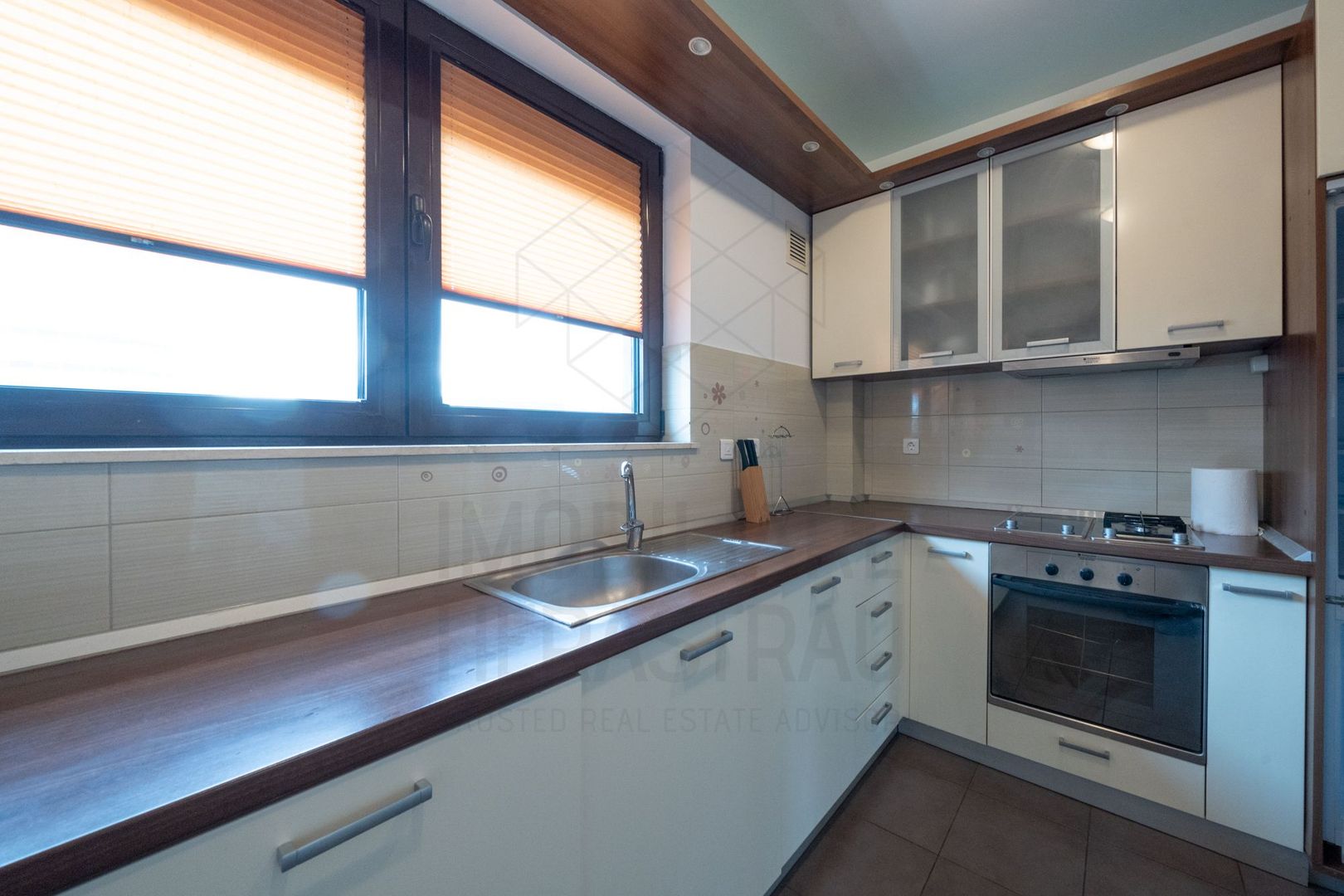 3 room Apartment for rent, Kiseleff area