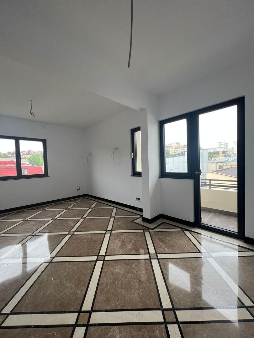 Vila neoclasica urbană | Palatul Parlamentului