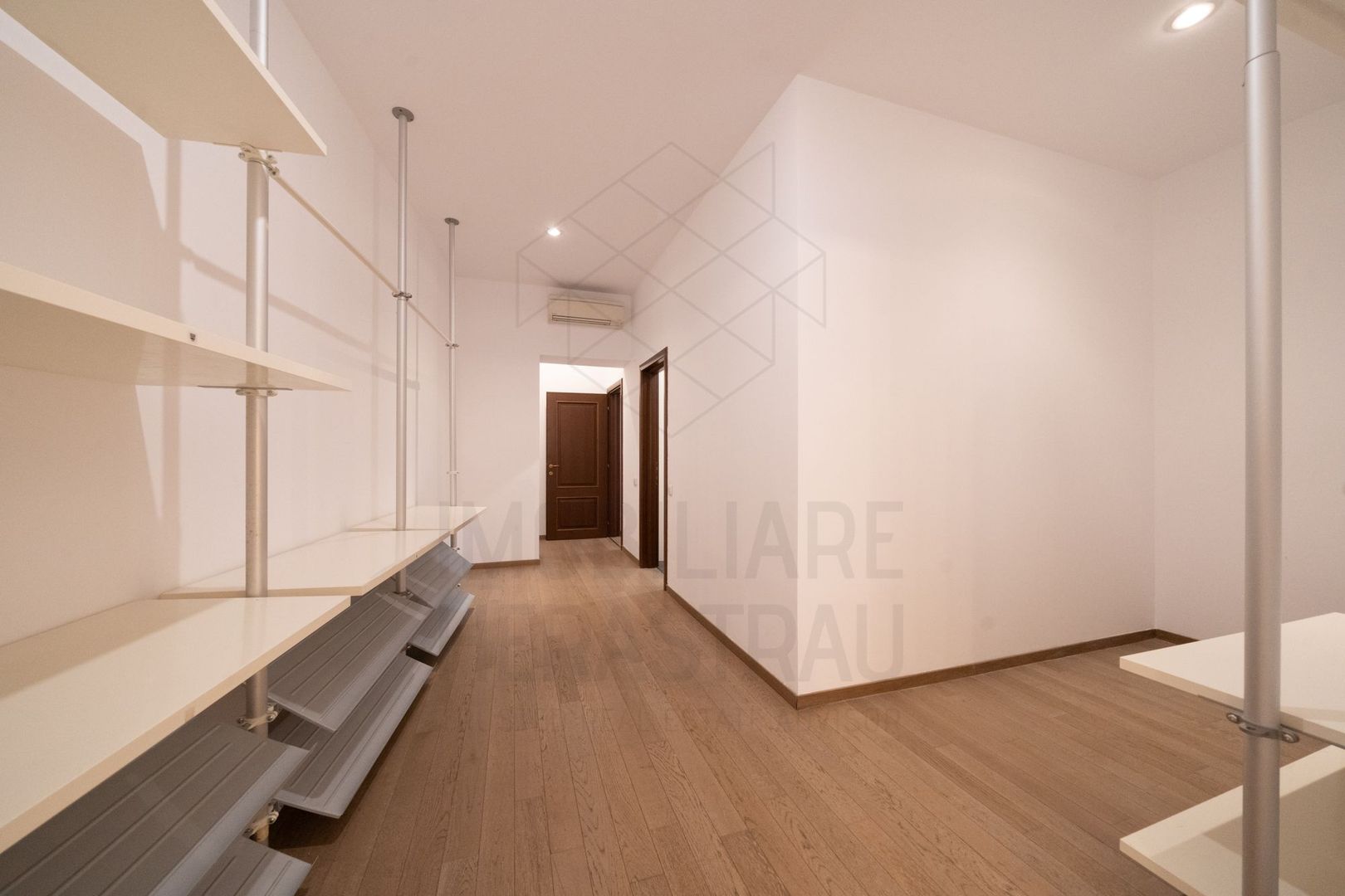 Duplex 4 camere langa Parc Herastrau