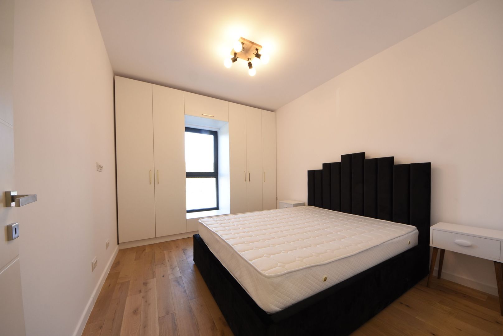 Apartament 3 camere de inchiriat Jandarmeriei