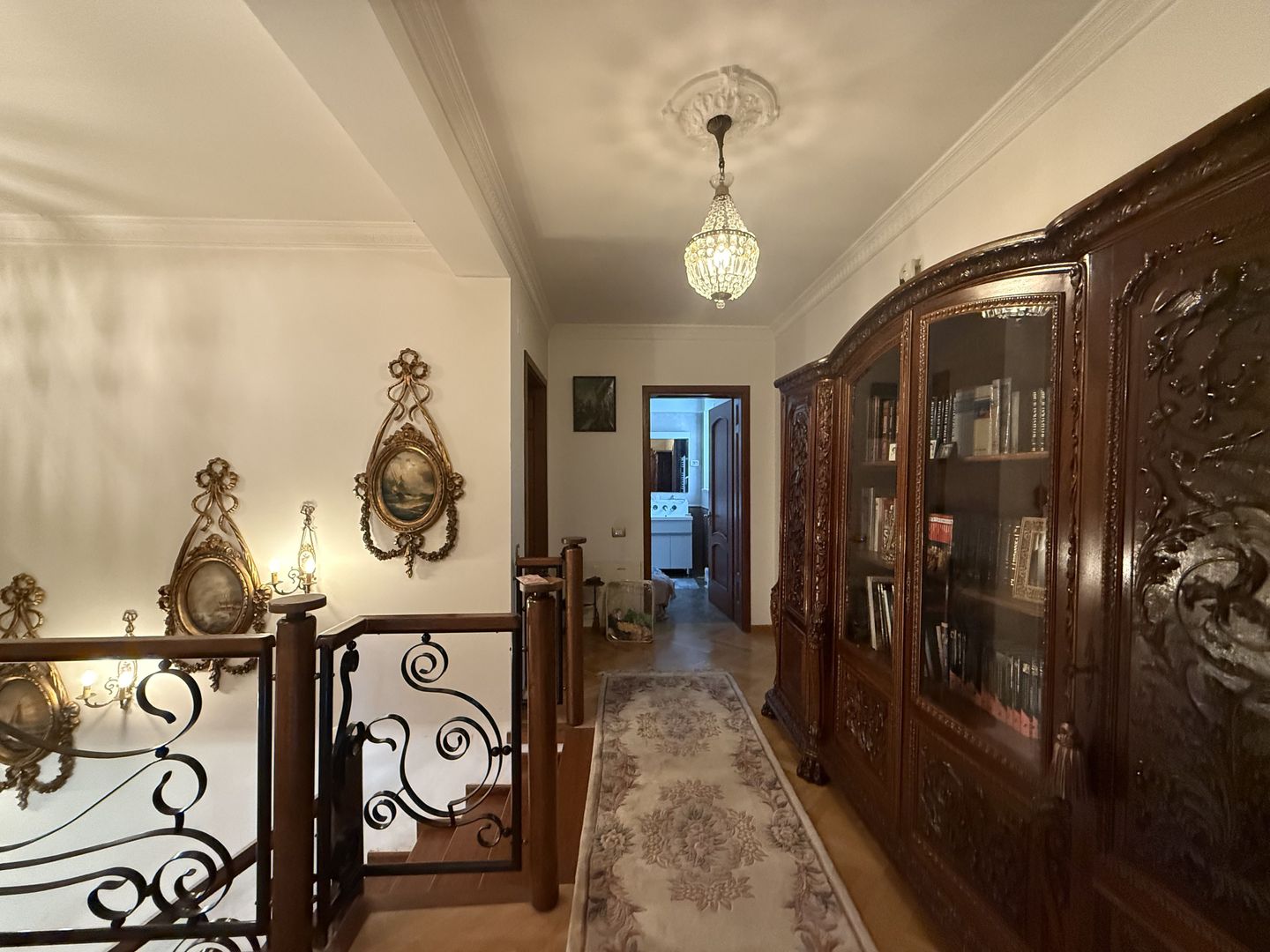 Neo-Romanian mansion in Brancoveanu style | 600 sqm usable area | 2,400 sqm plot