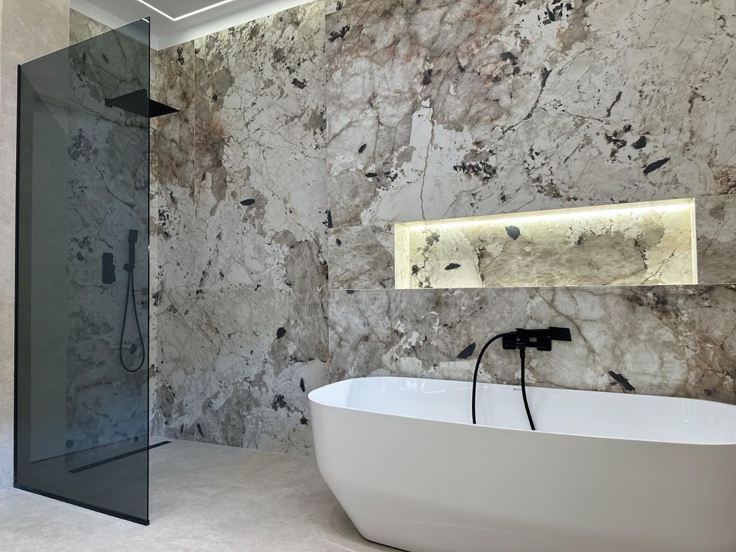 Premium Individual Villa with Contemporary Design and Luxury Finishes in PIPERA