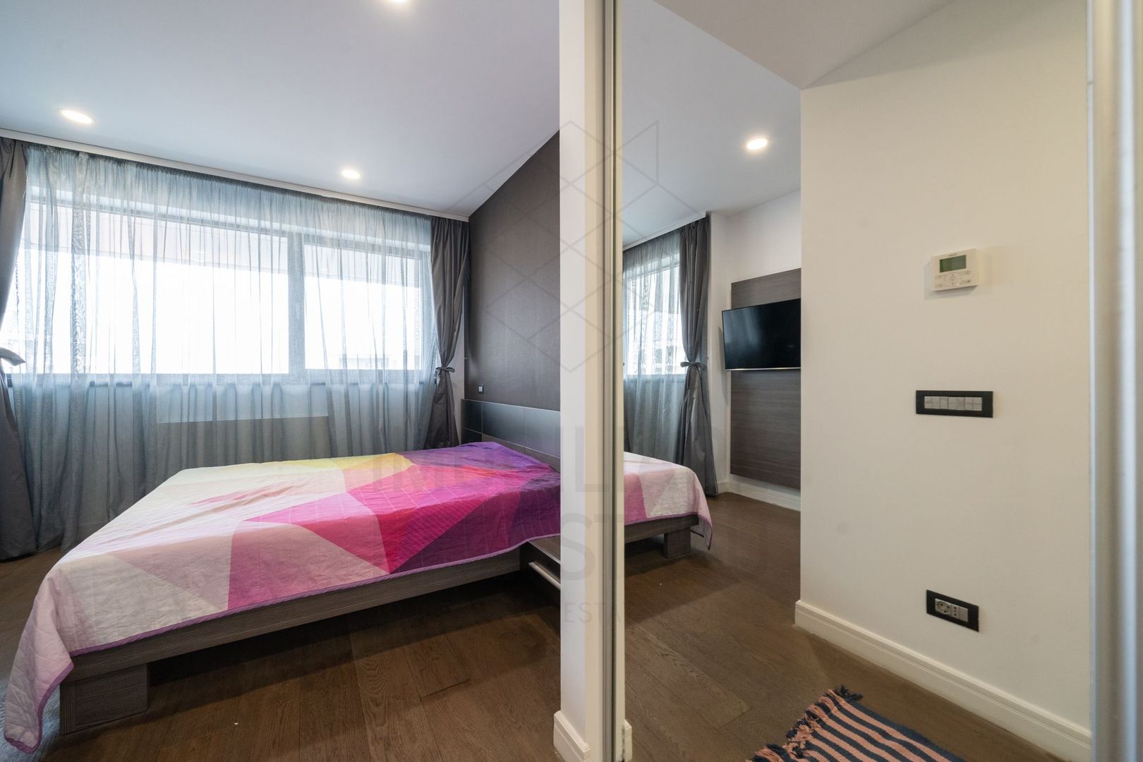 Cortina Residence | Luxury one bedroom for rent