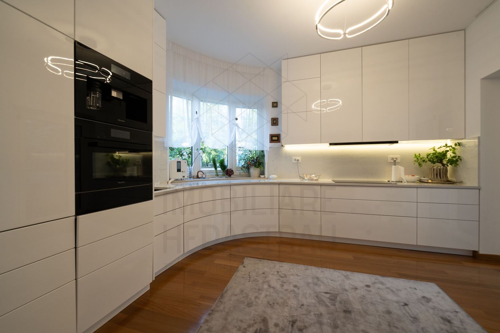 Villa for sale | Dorobanti | Charles de Gaulle Plaza