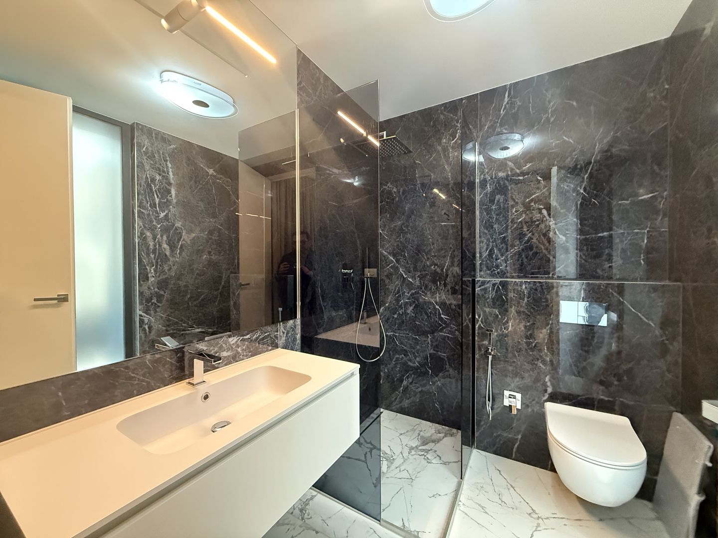 Apartament exclusivist cu terasa | Imobil boutique | Lângă Parcul Herăstrău