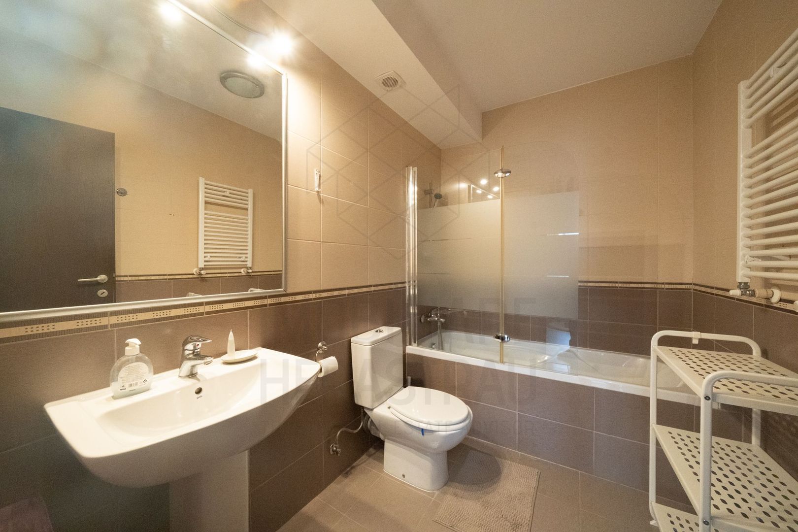 Apartament 3 camere Herastrau