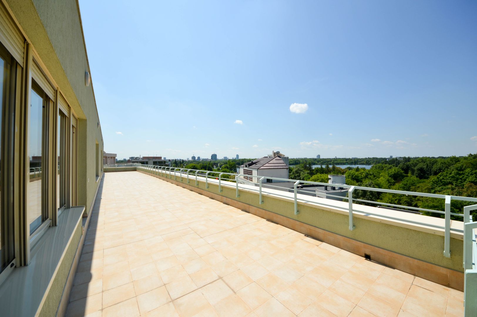 For renting 7 rooms penthouse, Herastrau Park, UNIQUE!