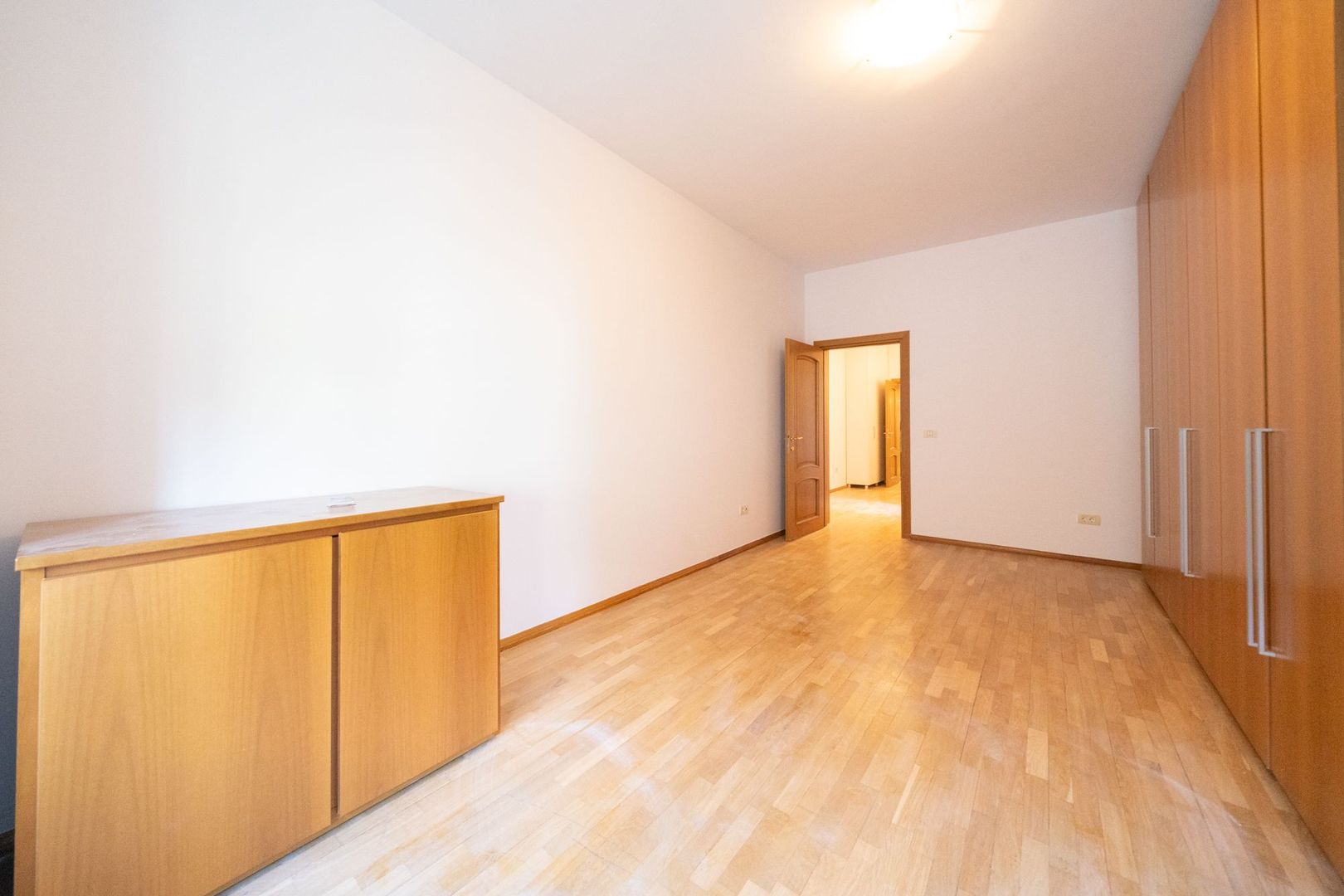 3 room Apartment for rent, Herastrau area