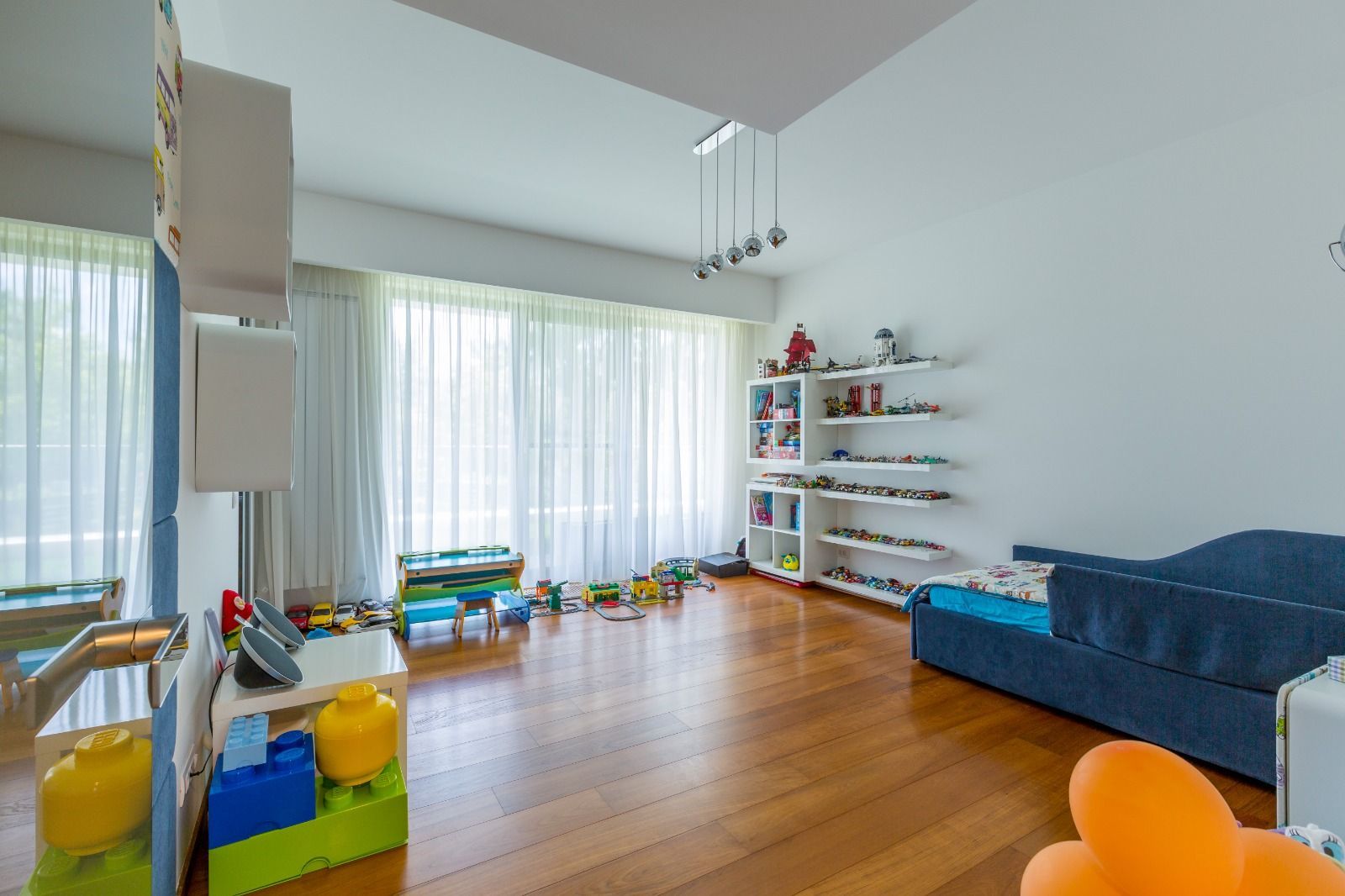 Apartment with beautiful view to  Floreasca Lake