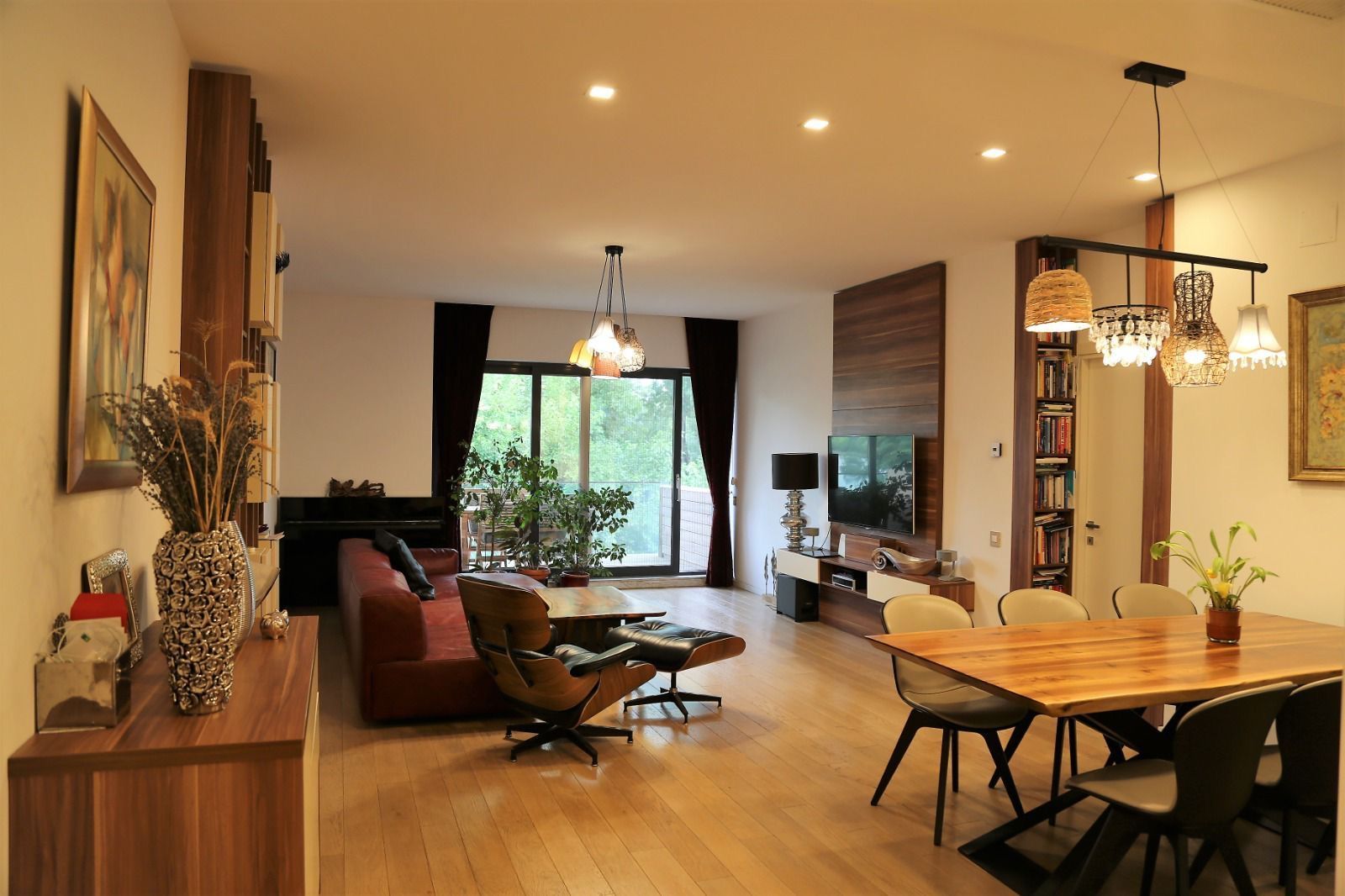 Apartment with beautiful view to  Floreasca Lake