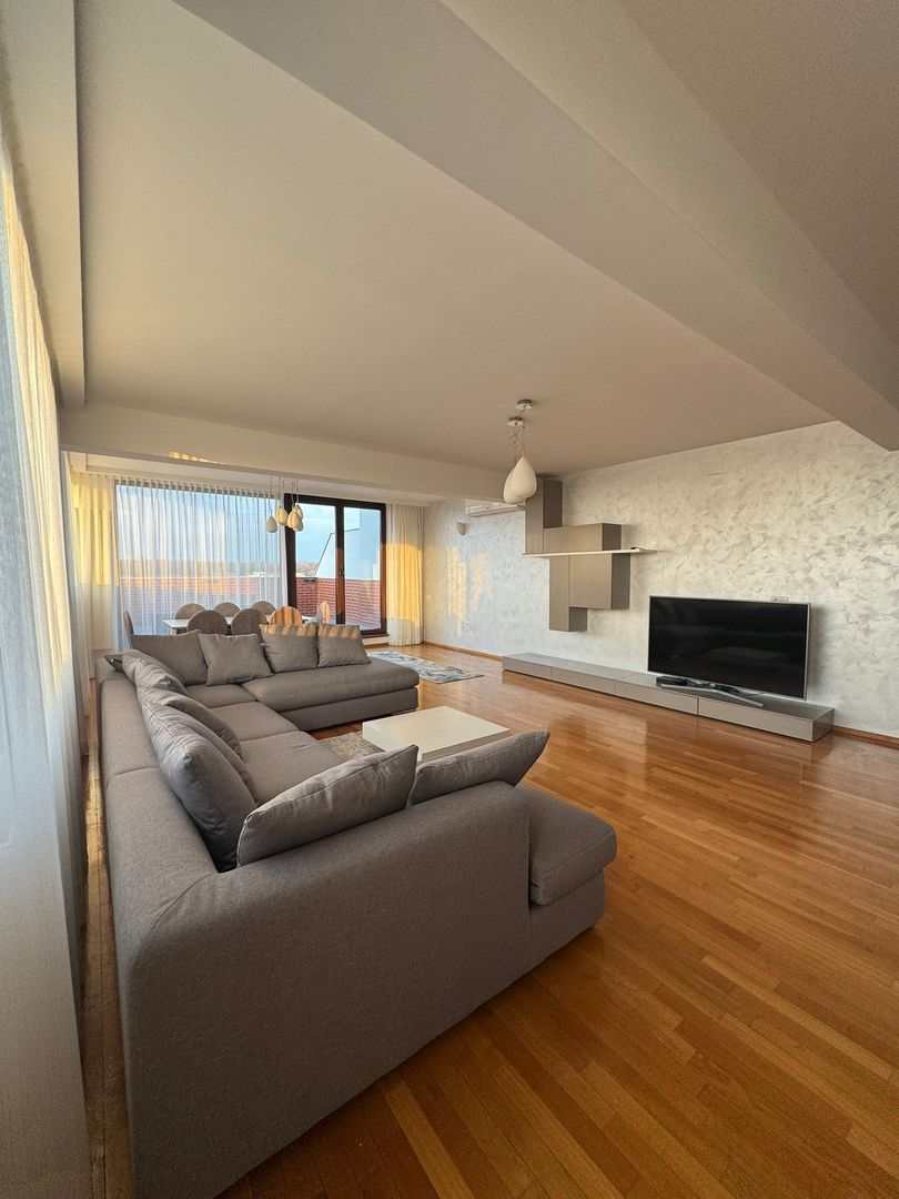Penthouse 4 camere de inchiriat | Zona Baneasa