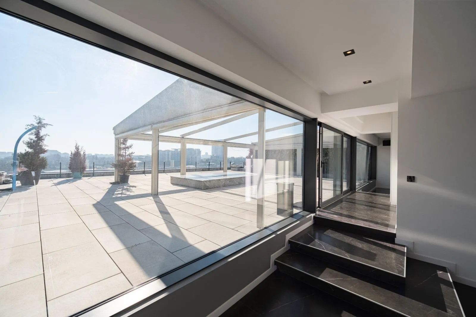 Laguna Residence | 4 Bedroom Luxury Penthouse with stunning View