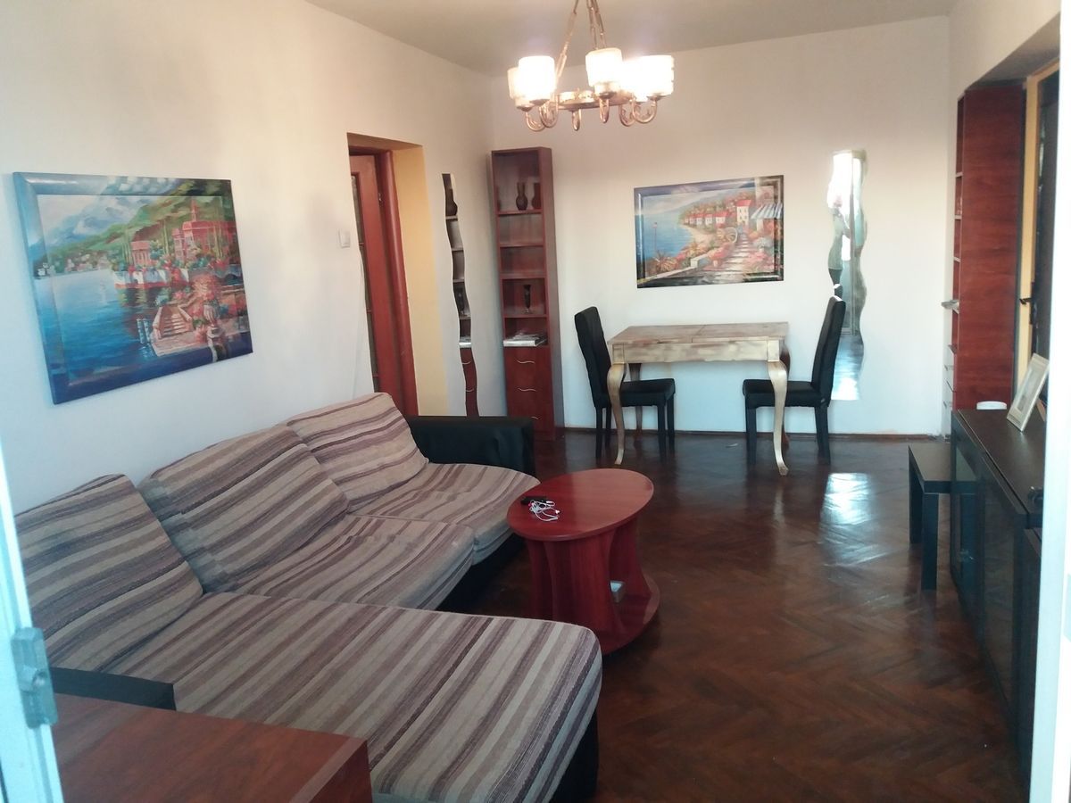 B-dul Titulescu apartament 3 camere.